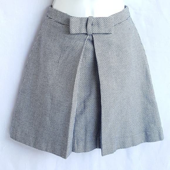 LOFT Dresses & Skirts - 4/$20 Loft A line skirt, size 00P.